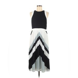 Banana Republic Black White Pleated Chevron Midi Dress